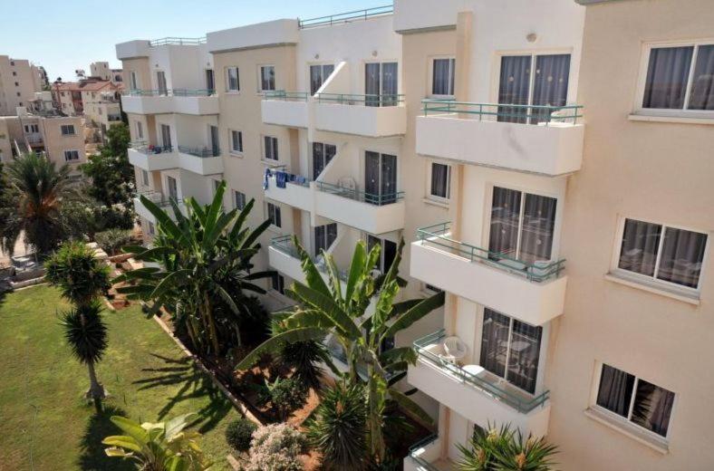 Debbiexenia Hotel Apartments Paralimni Zewnętrze zdjęcie