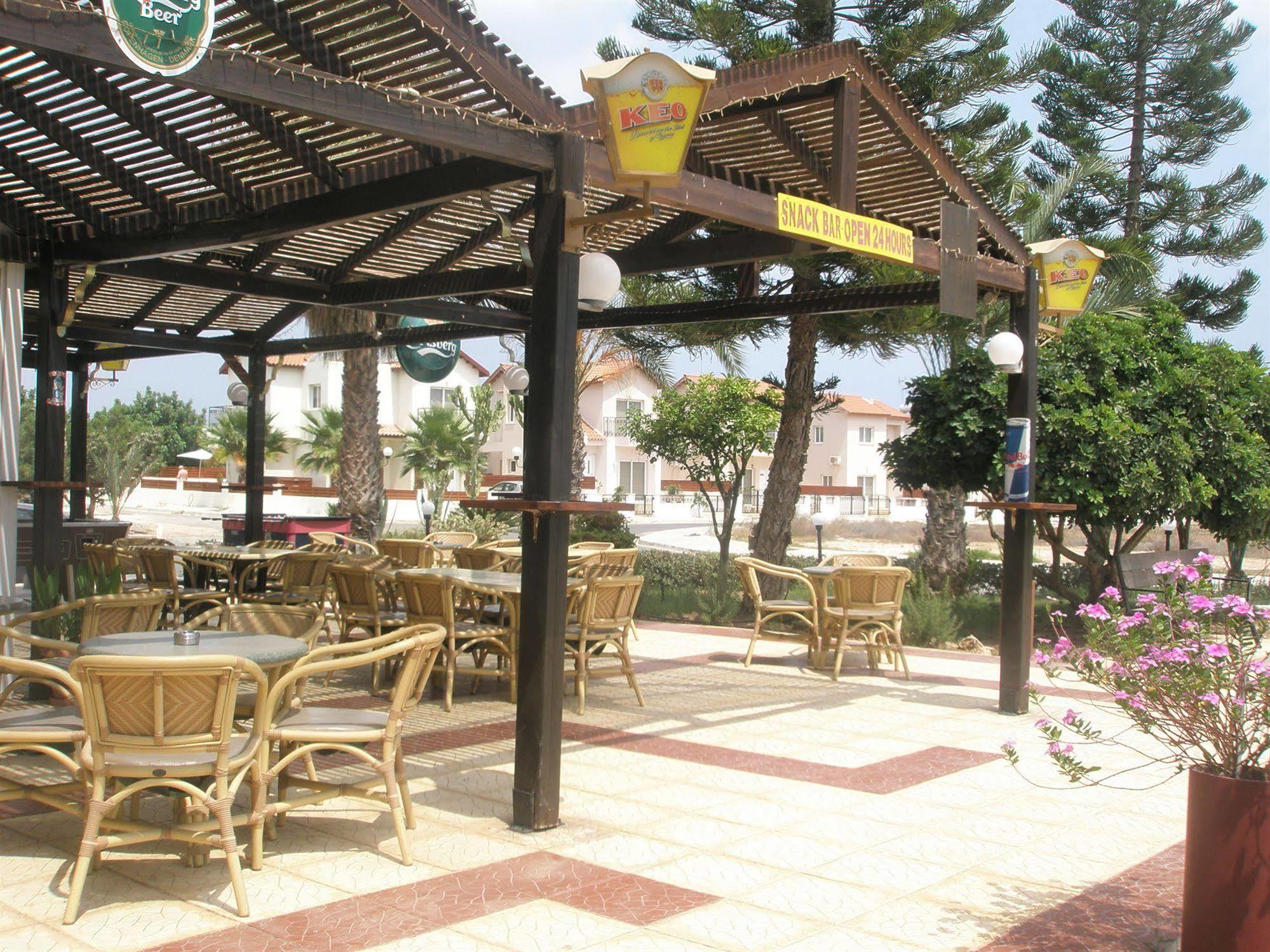 Debbiexenia Hotel Apartments Paralimni Zewnętrze zdjęcie