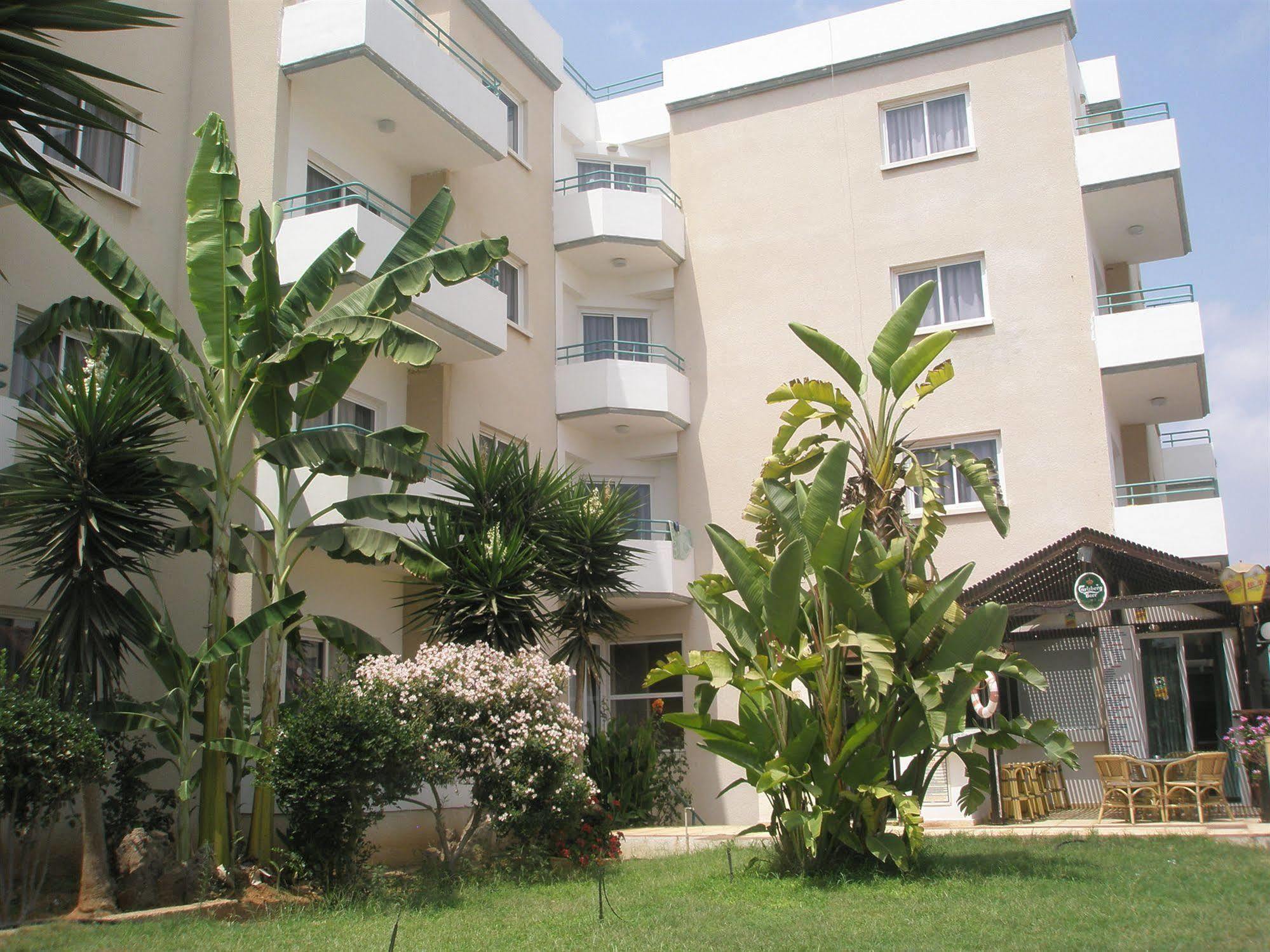 Debbiexenia Hotel Apartments Paralimni Zewnętrze zdjęcie